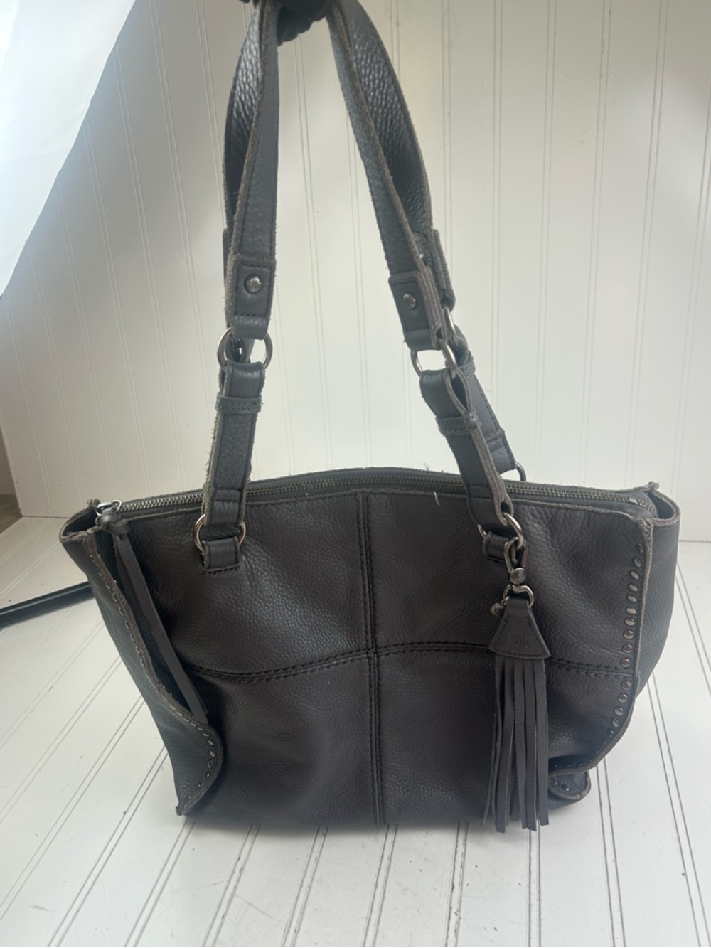 The Sak Vintage Y2K Gray Pebbled Leather Studded Boho Slouchy Shoulder Bag - Picture 3 of 14